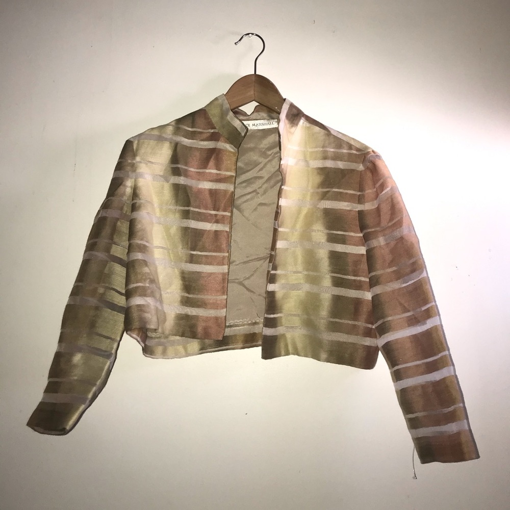 Cropped thin jacket